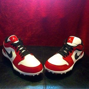 Jordan 1 TD Low Chicago cleats size 9